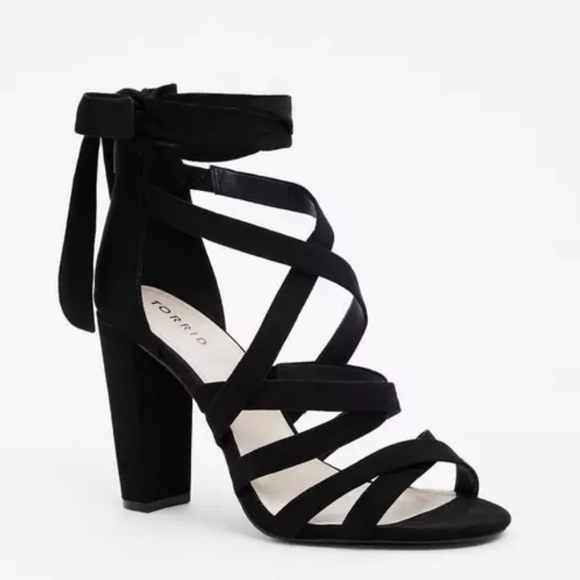 Torrid Black Wrap-Around 9.5 Wide Width Chunky Heel NWT - Picture 1 of 6